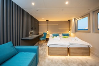 Gallery image 38
