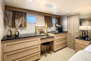 Gallery image 13