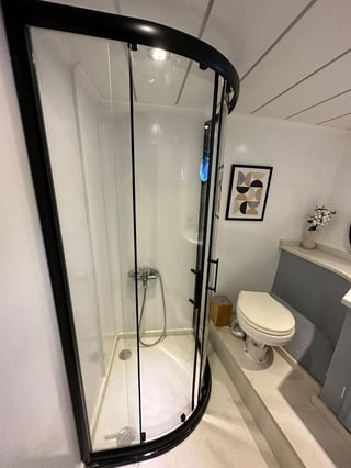 Gallery image 36