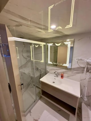 Gallery image 17