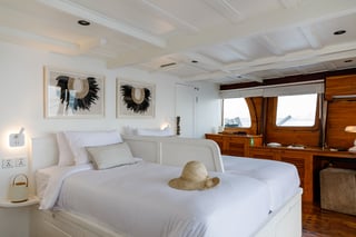 Gallery image 21