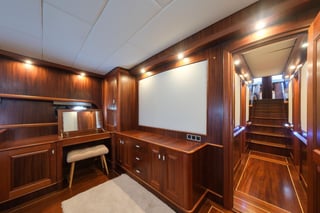 Gallery image 32