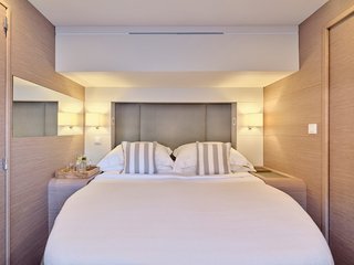 Gallery image 32