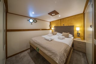 Gallery image 52