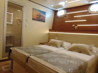 Gallery image 32