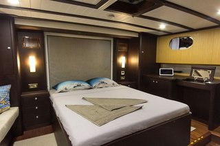 Gallery image 15