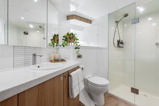 Gallery image 32