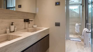 Gallery image 45