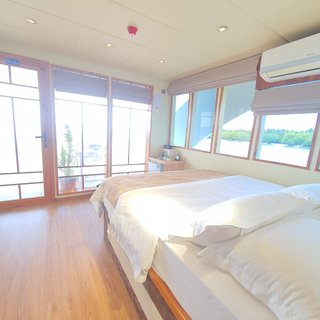 Gallery image 20