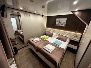 Gallery image 42