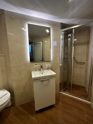 Gallery image 49