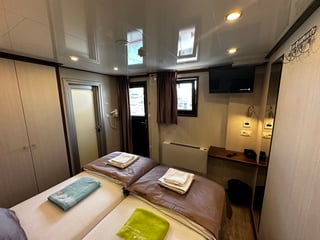 Gallery image 43