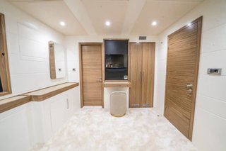 Gallery image 17