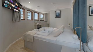 Gallery image 38