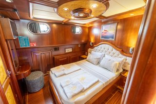 Gallery image 104