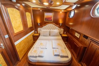 Gallery image 102