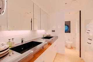 Gallery image 54