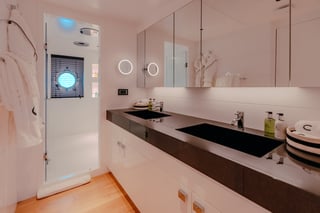 Gallery image 68