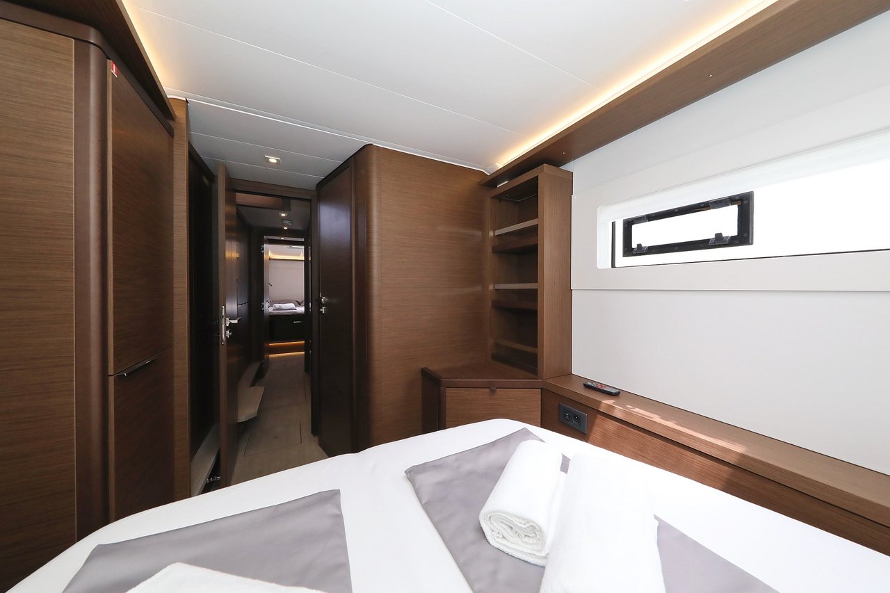 WHITE PEARL - image 25