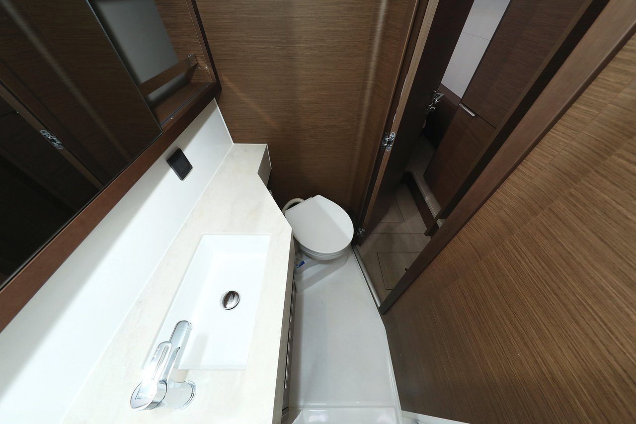 WHITE PEARL - image 27