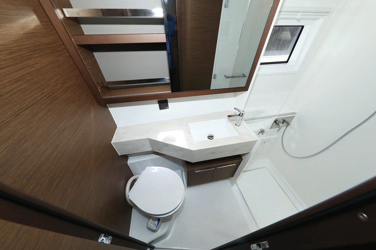 WHITE PEARL - image 37