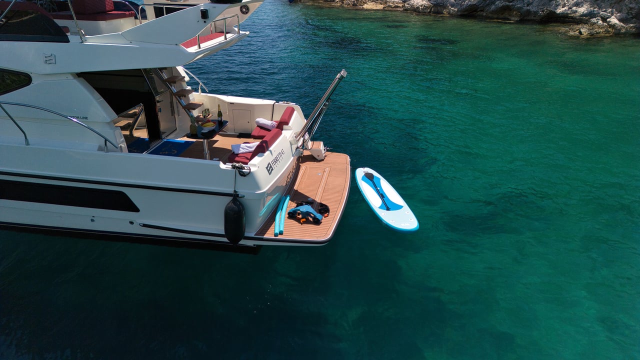 FERRETTI 43 FLY - image 29