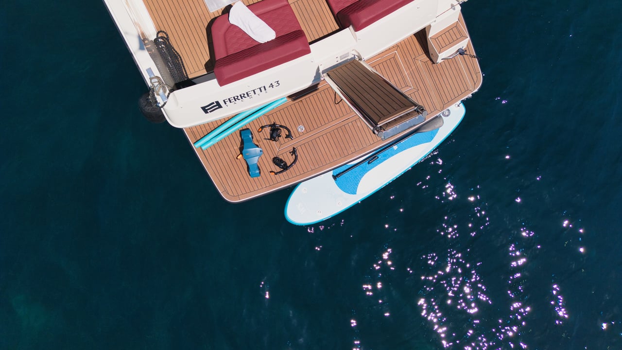FERRETTI 43 FLY - image 30