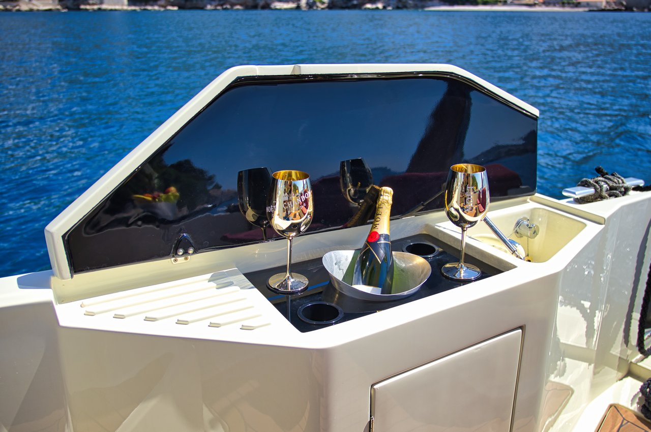 FERRETTI 43 FLY - image 35