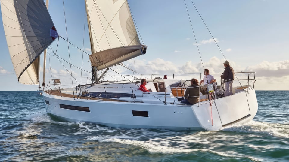 CALMA yacht photo