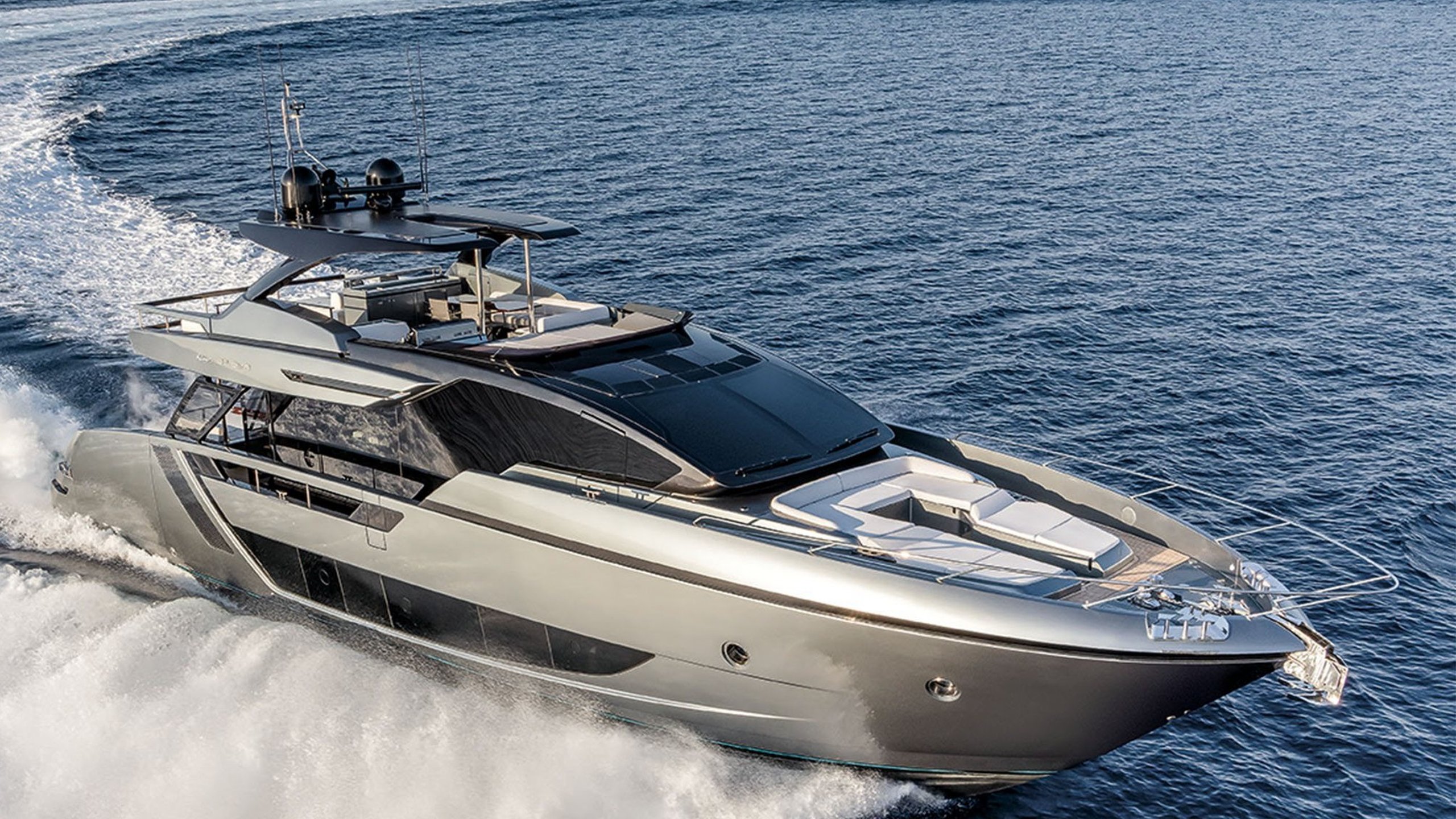 NAUTICA gallery photo 4