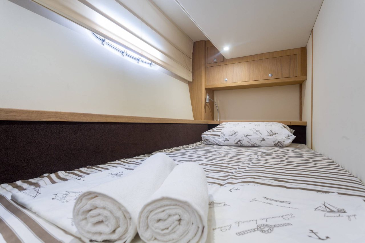 PEARLSEA 56 COUPE - image 38