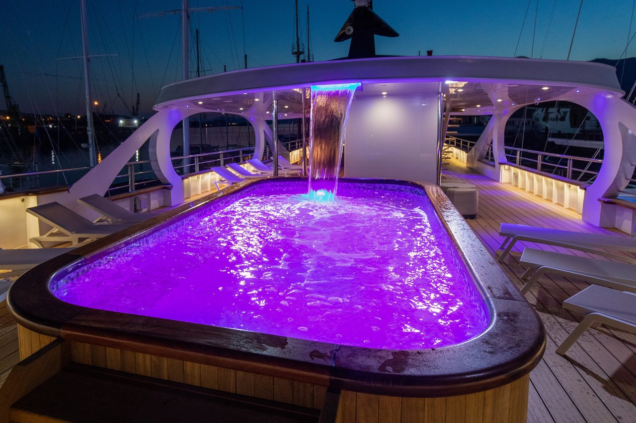 ADRIATIC KING - image 25