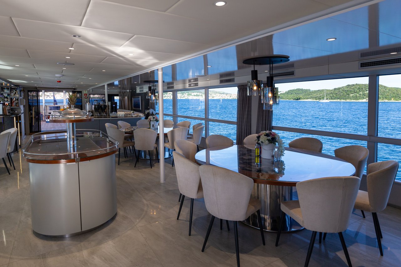 ADRIATIC KING - image 31