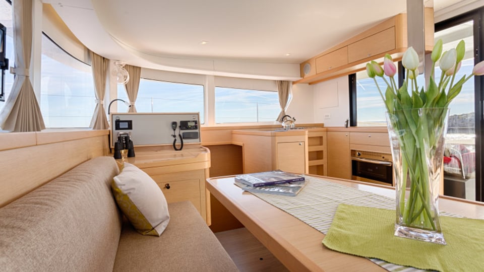 BARNEY - Australian Superyachts
