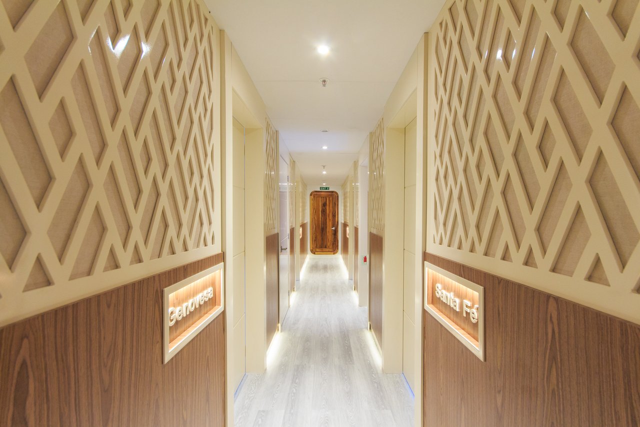 ELITE - image 26
