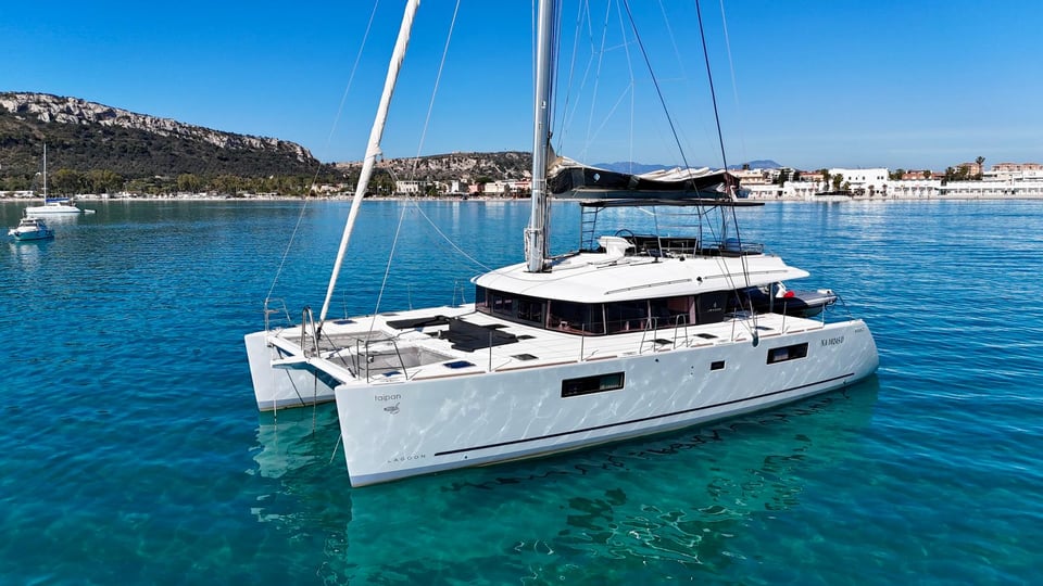TAIPAN yacht photo