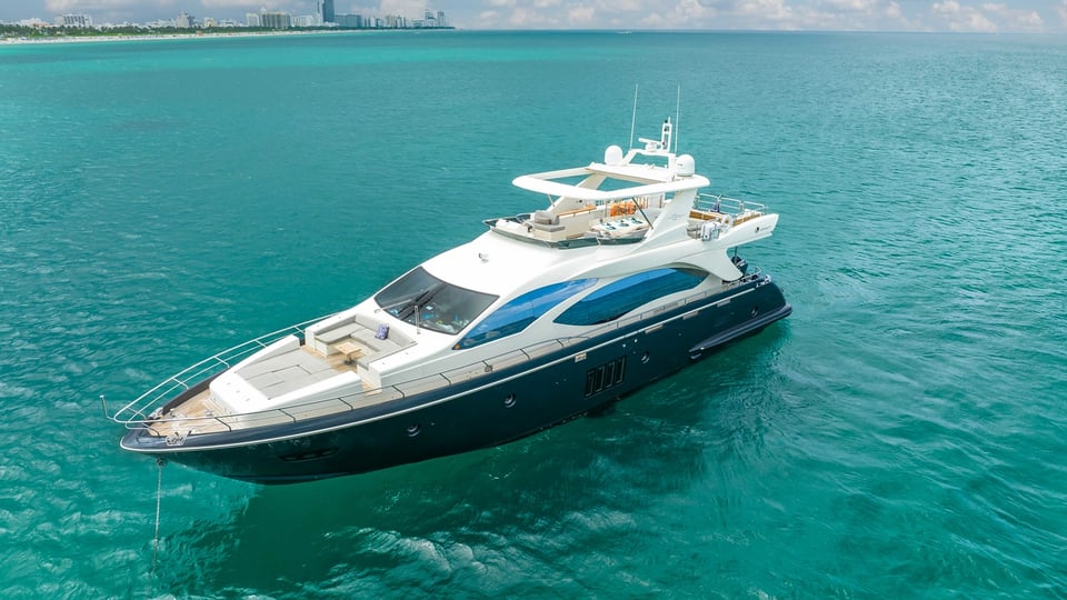 SKY yacht photo