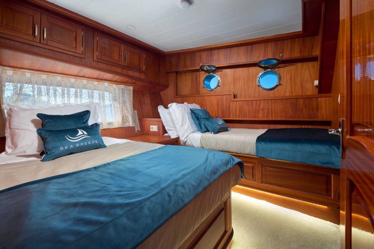 SEA BREEZE - image 25