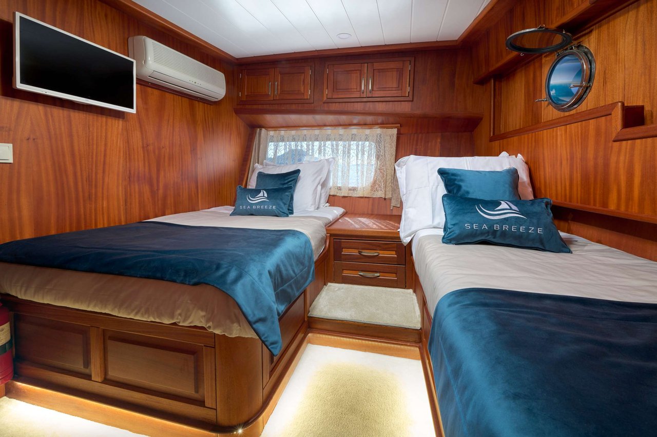 SEA BREEZE - image 26