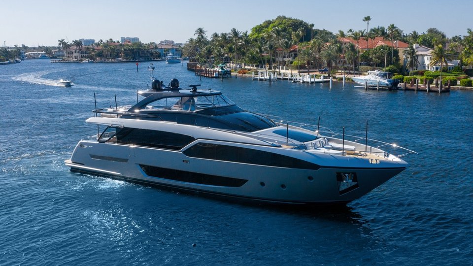 BEYOND BEYOND yacht photo