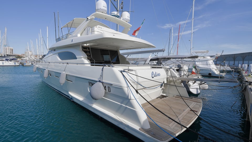 CELINE yacht photo