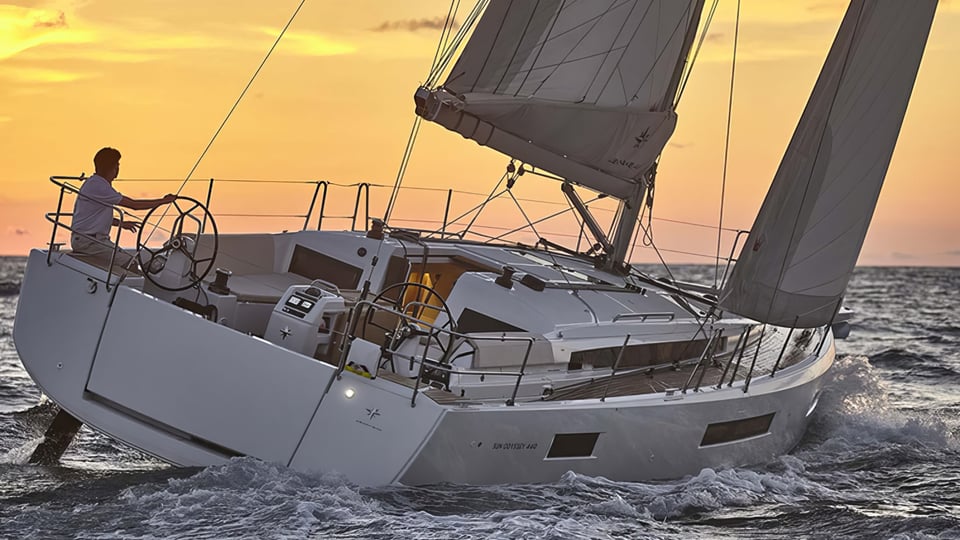 KOS 440.2 yacht photo