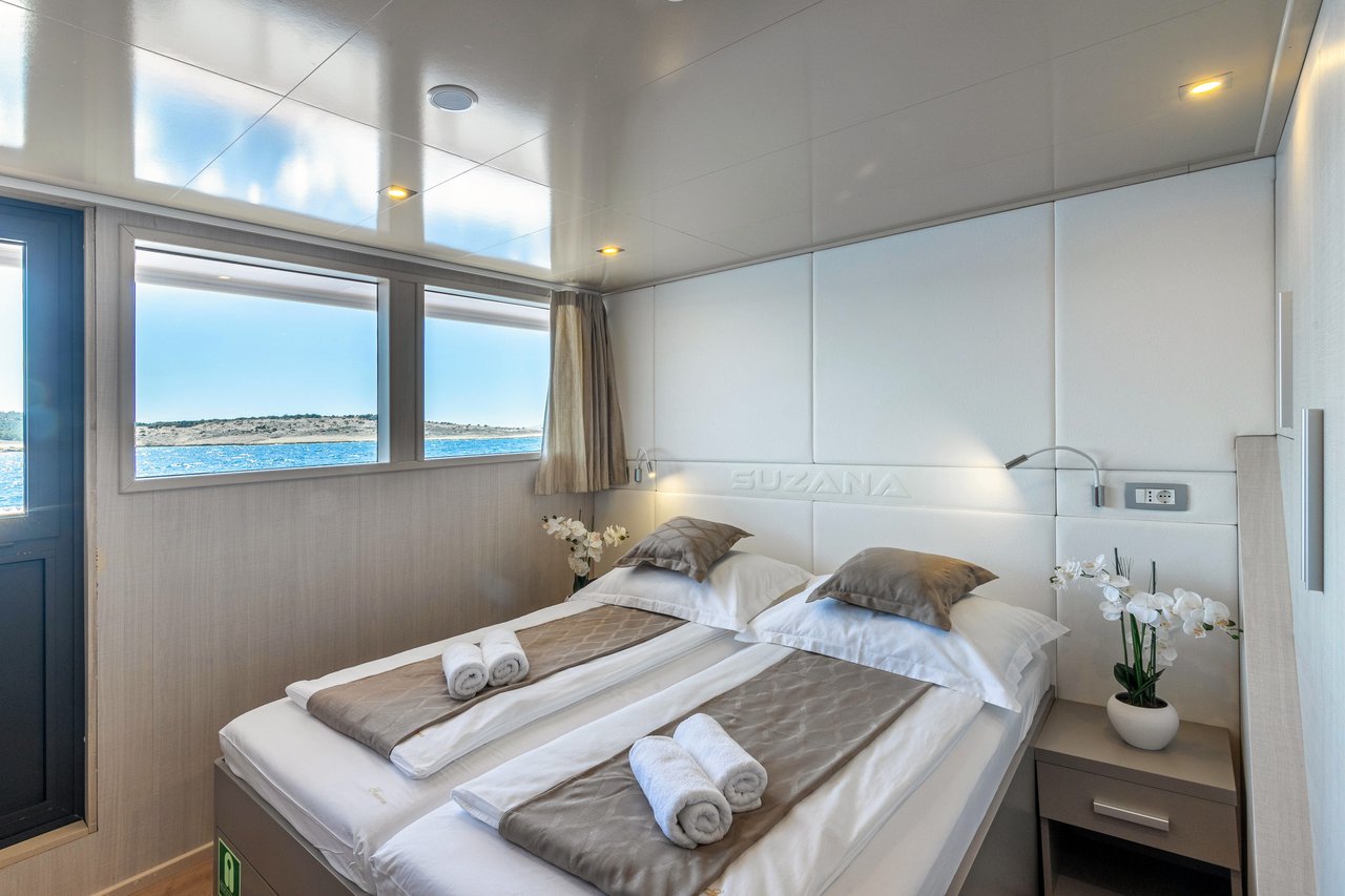 SUZANA - image 25