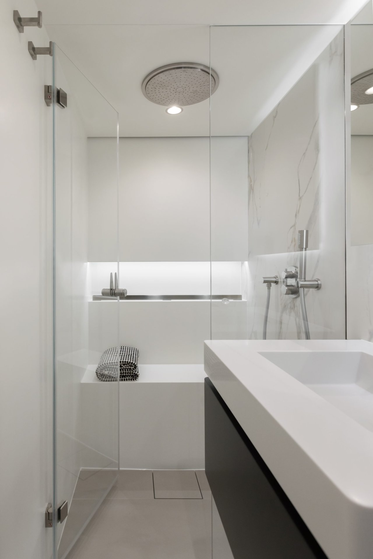 GIGI - image 30