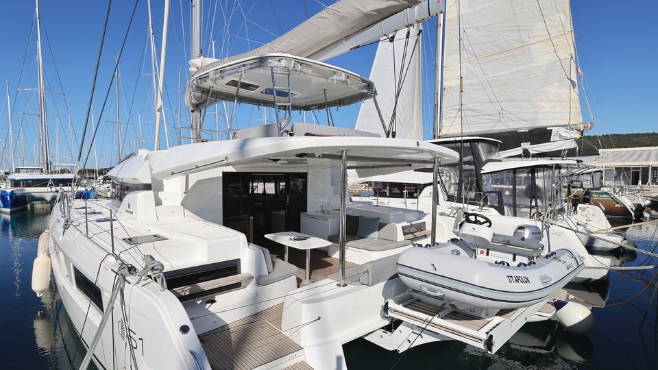 APOLON yacht photo