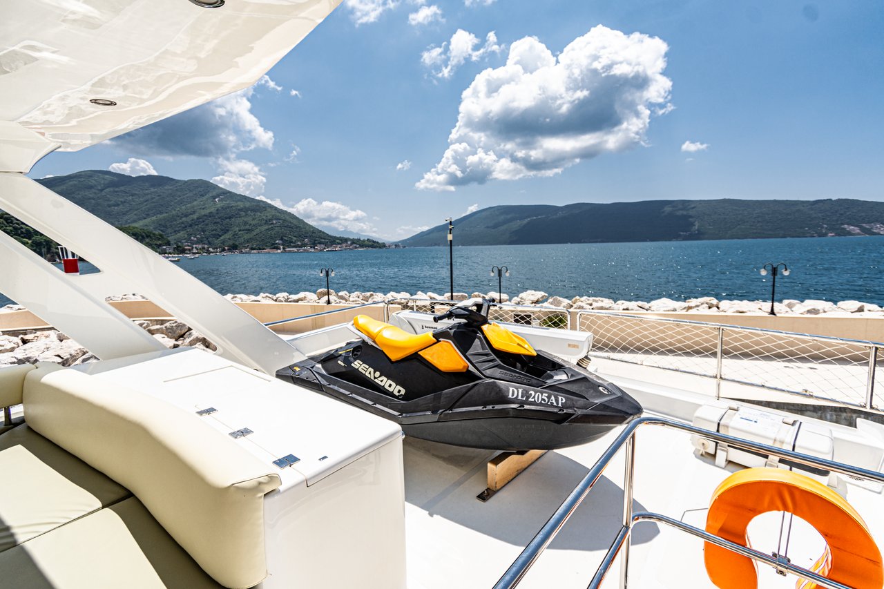 NUMARINE 78 FLYBRIDGE - image 48