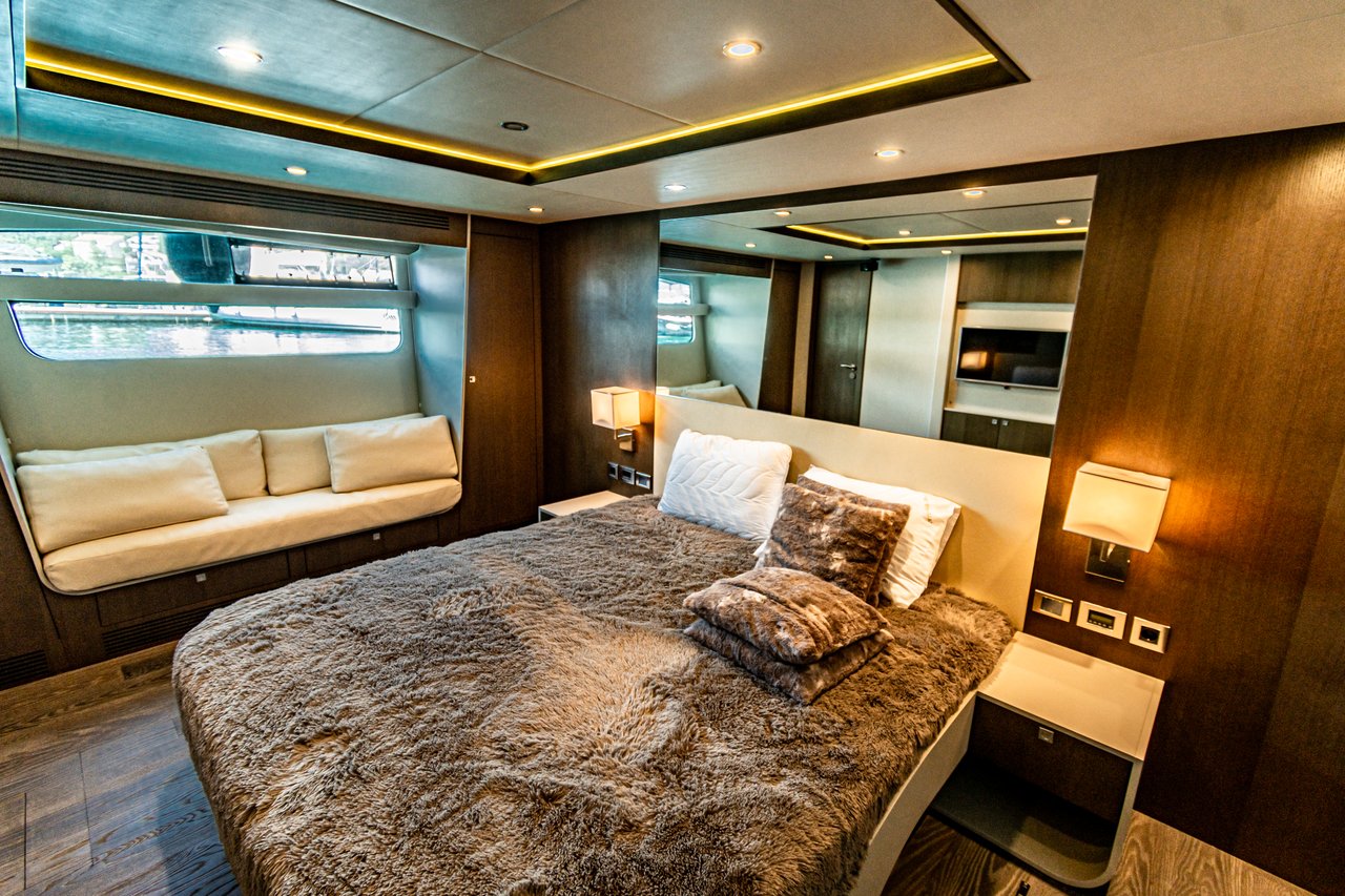 NUMARINE 78 FLYBRIDGE - image 42