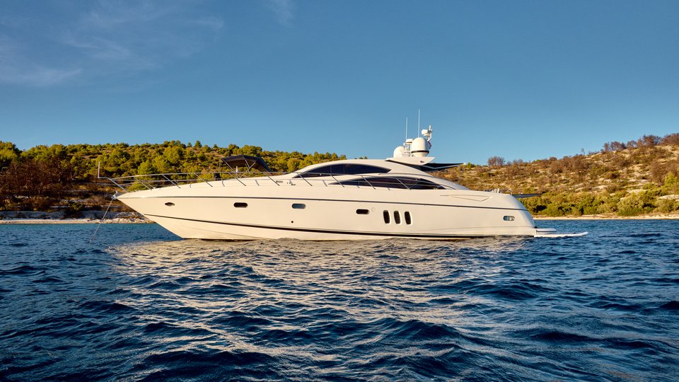 GHOST yacht photo