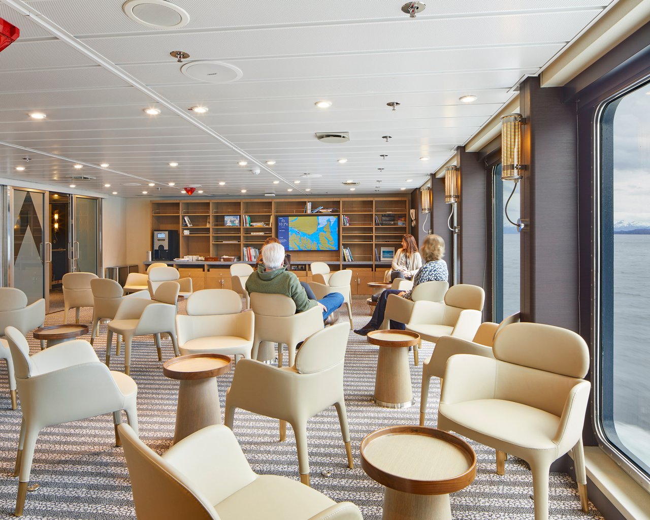 MAGELLAN EXPLORER - image 31