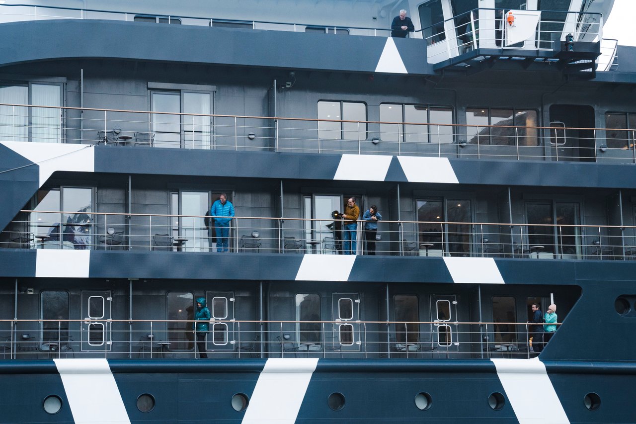 MAGELLAN EXPLORER - image 60
